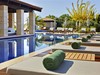 hotel the romanos costa navarino -